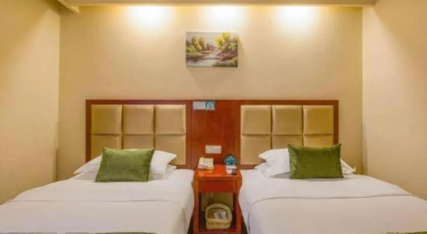 Bed in GreenTree Inn Suzhou Guanqian Street Leqiao Metro Station