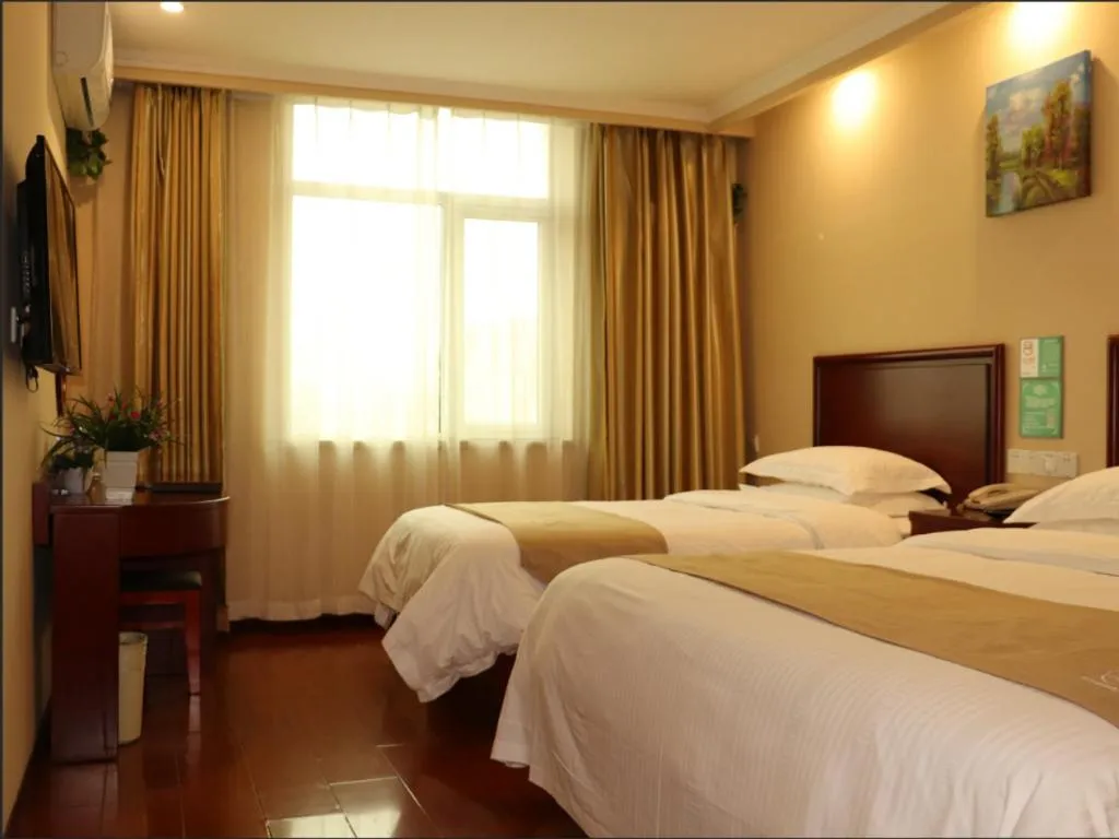 Bed in GreenTree Inn Beijing Daxing District Yufa Town New Airport Express Hotel