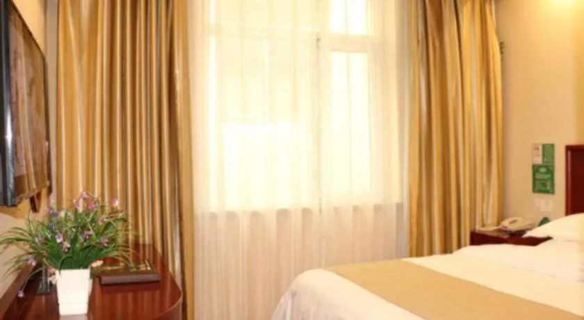 Bed in GreenTree Inn Beijing Daxing District Yufa Town New Airport Express Hotel