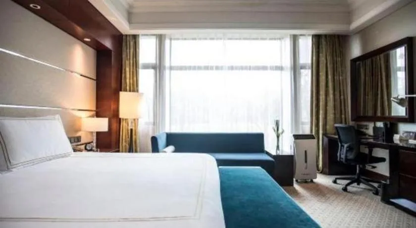 Bed in Suzhou Jinji Lake Grand Hotel