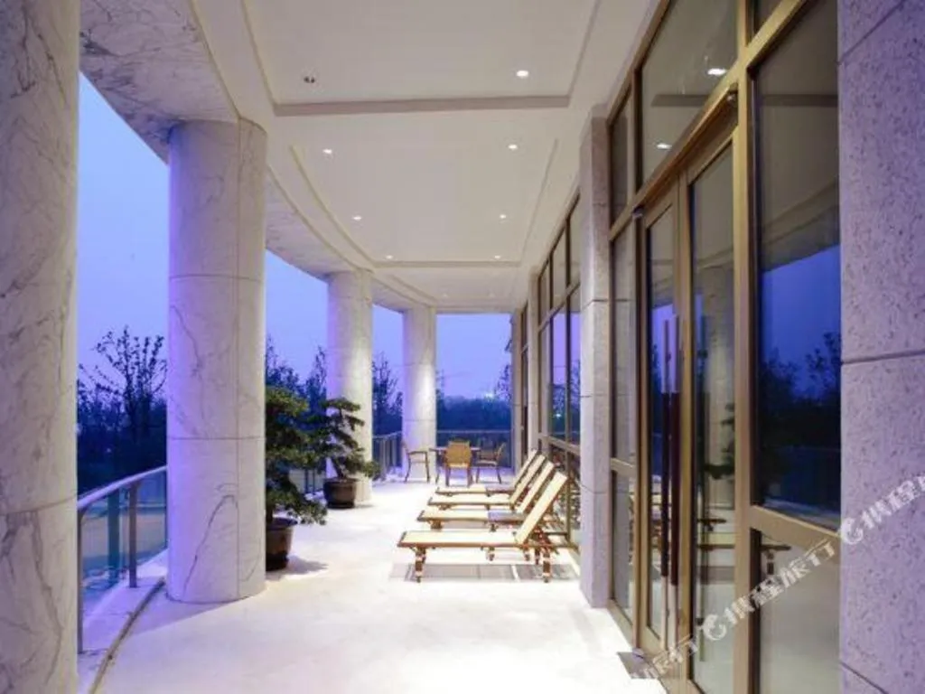 Suzhou Jinji Lake Grand Hotel