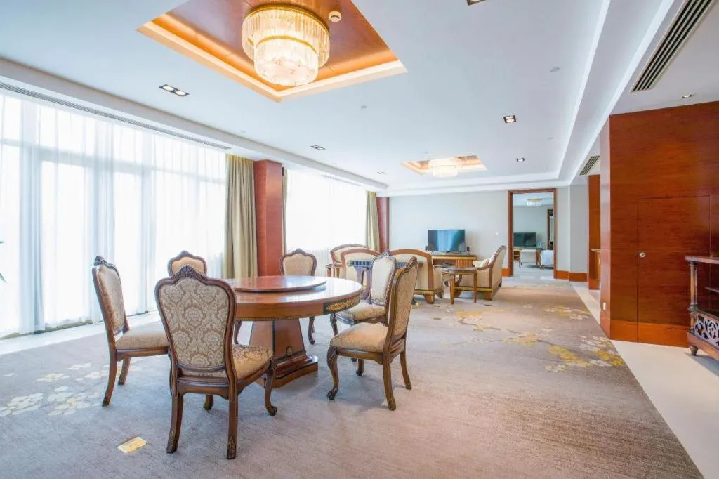 Suzhou Jinji Lake Grand Hotel