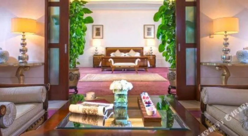 Bed in Suzhou Jinji Lake Grand Hotel