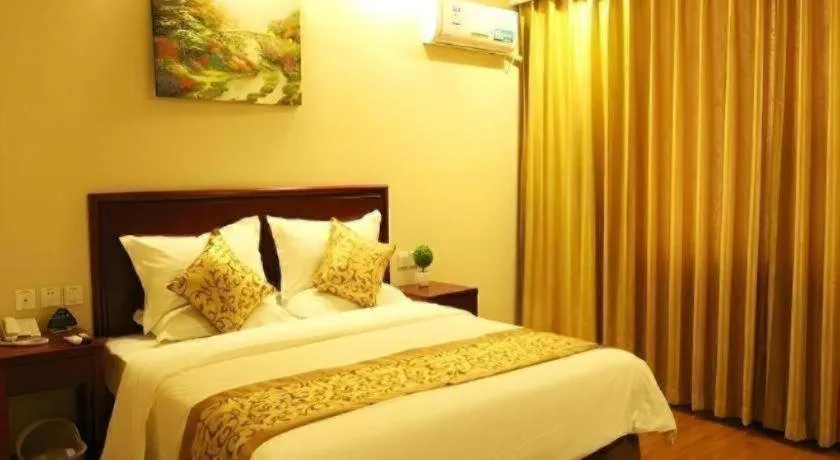 Bed in GreenTree Inn Hebei Zhangjiakou Xiahuayuan Xinchen Road Express Hotel