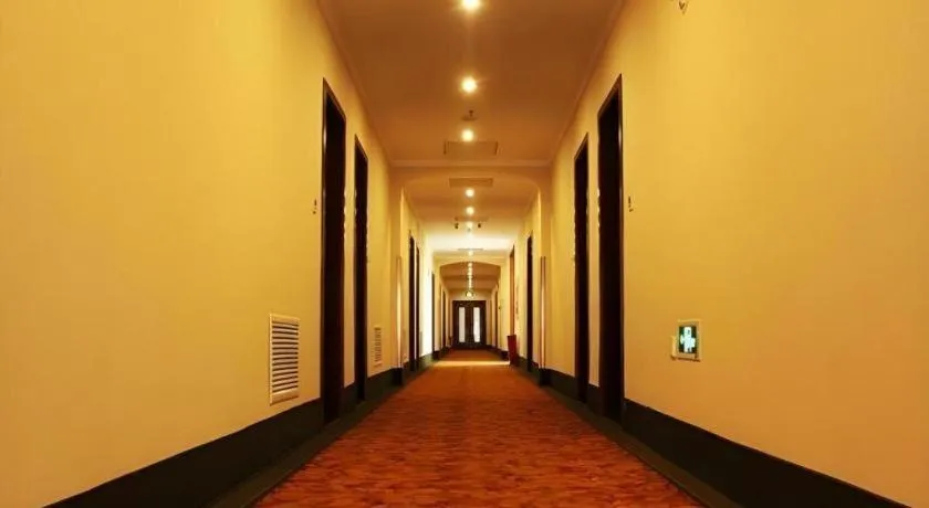 GreenTree Inn Hebei Zhangjiakou Xiahuayuan Xinchen Road Express Hotel