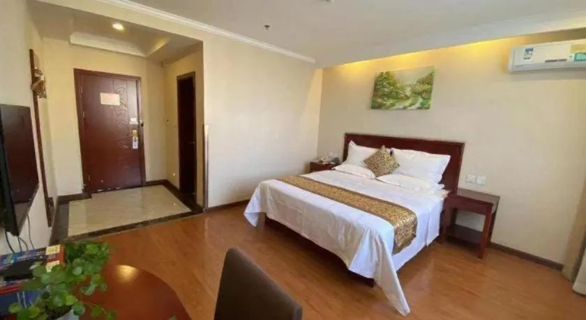 Bed in GreenTree Inn Hebei Zhangjiakou Xiahuayuan Xinchen Road Express Hotel