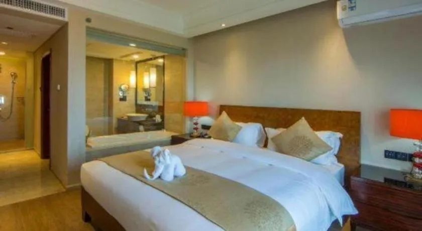 Bed in Hainan Yatai Hot Spring Hotel