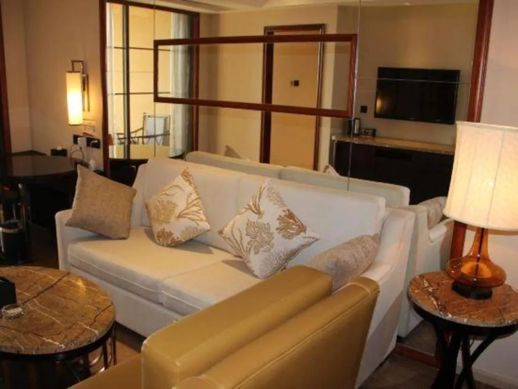 Hainan Yatai Hot Spring Hotel