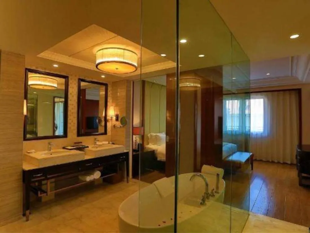 Hainan Yatai Hot Spring Hotel