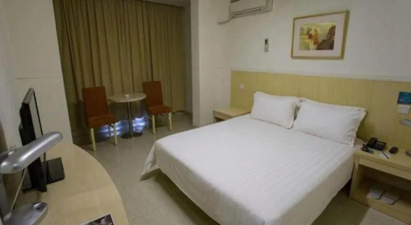 Bed in Jinjiang Inn Shanghai Baoshan Shengqiao