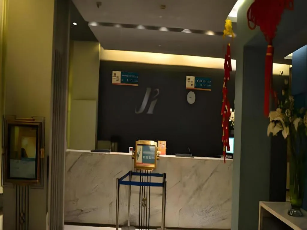 Jinjiang Inn Henan Museum Hutun Metro Station