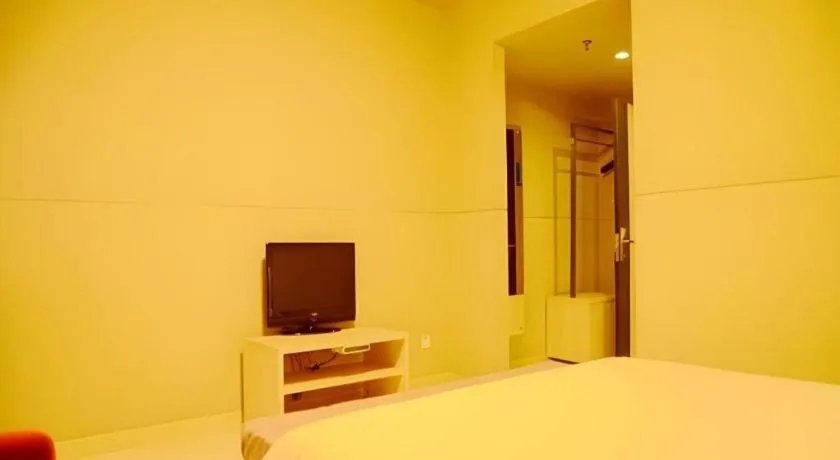 Bed in Jinjiang Inn Changzhou Global Dinosaur City Olympic Center