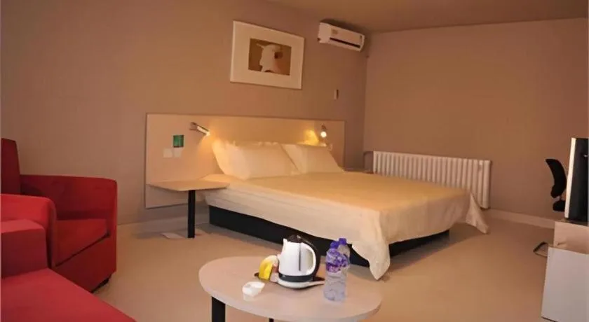 Bed in Jinjiang Inn - Xishan Road