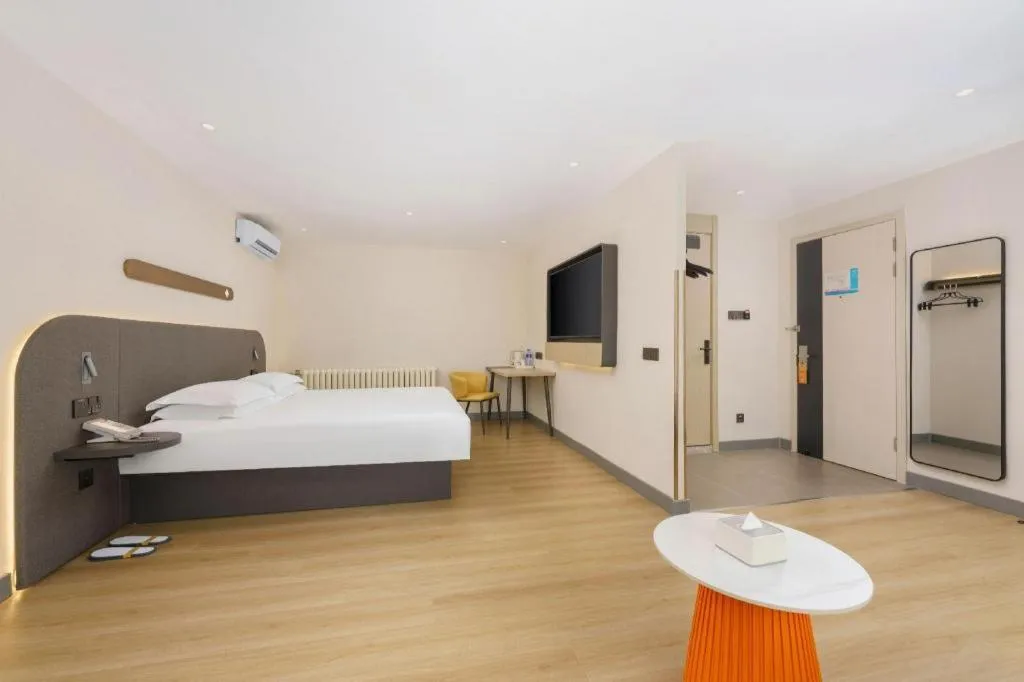 Bed in Jinjiang Inn - Xishan Road