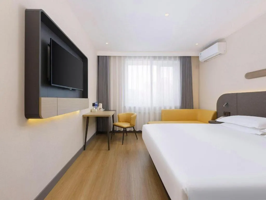 Bed in Jinjiang Inn - Xishan Road