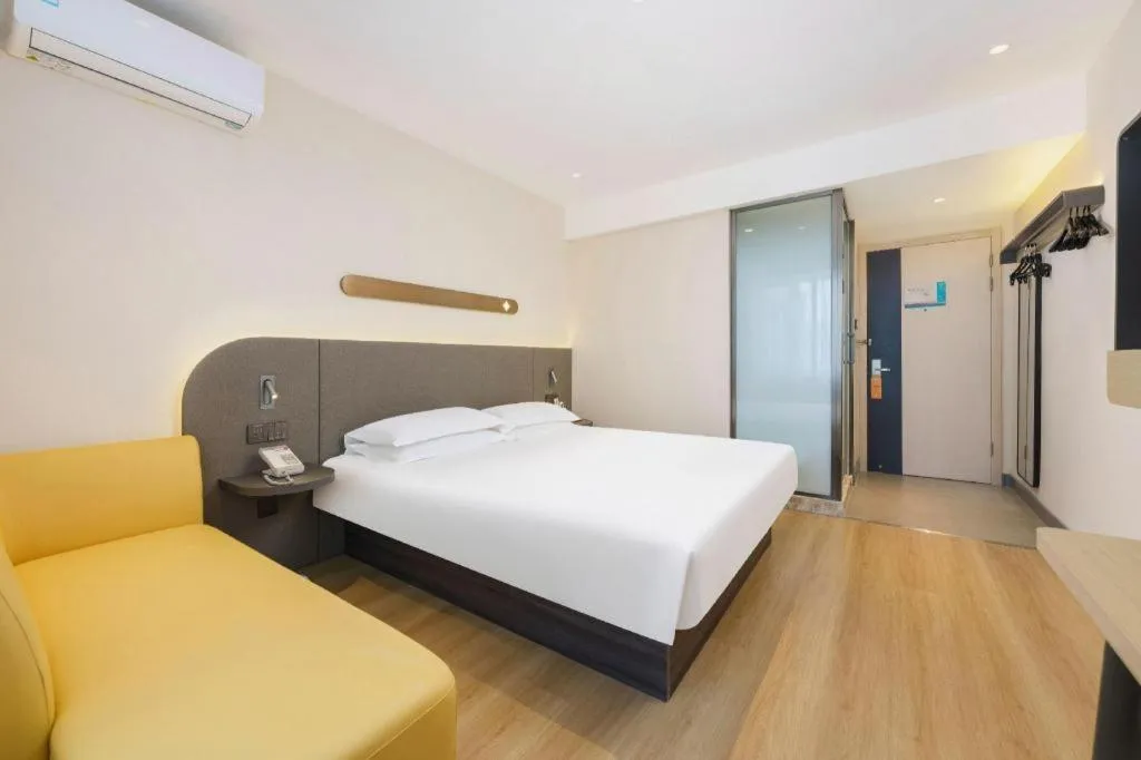 Bed in Jinjiang Inn - Xishan Road