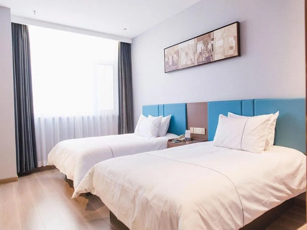 Bed in Jinjiang Inn Qianan Middle Yanshan Road Branch