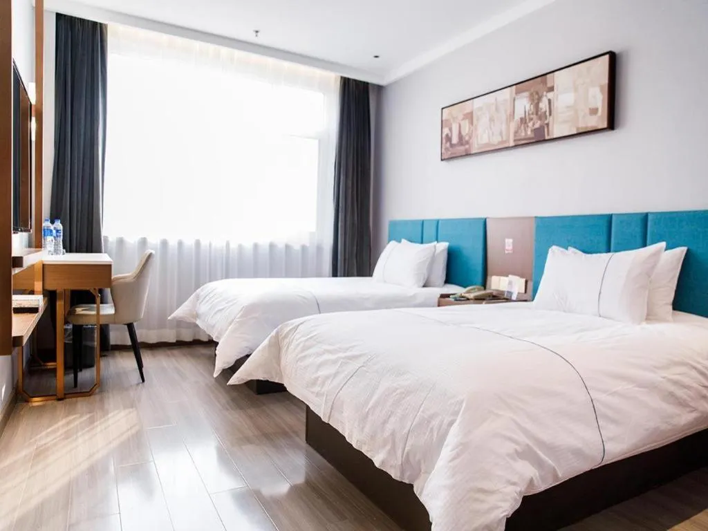 Bed in Jinjiang Inn Qianan Middle Yanshan Road Branch