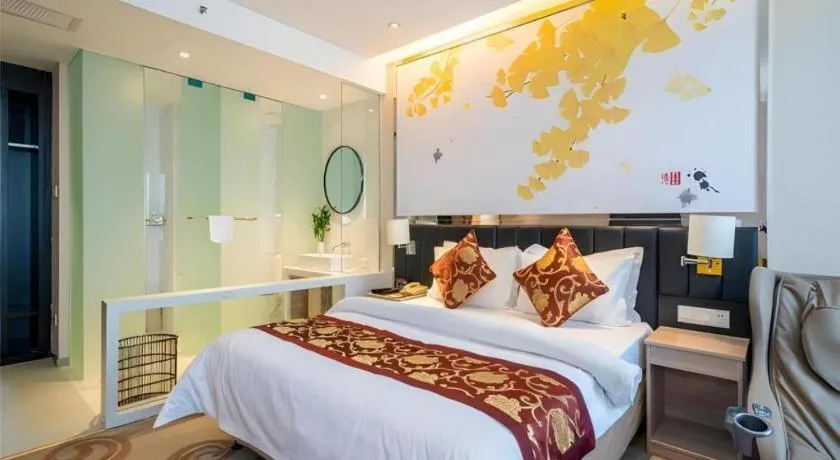 Bed in Jinjiang Metropolo Hotel - Taizhou Wanda Plaza