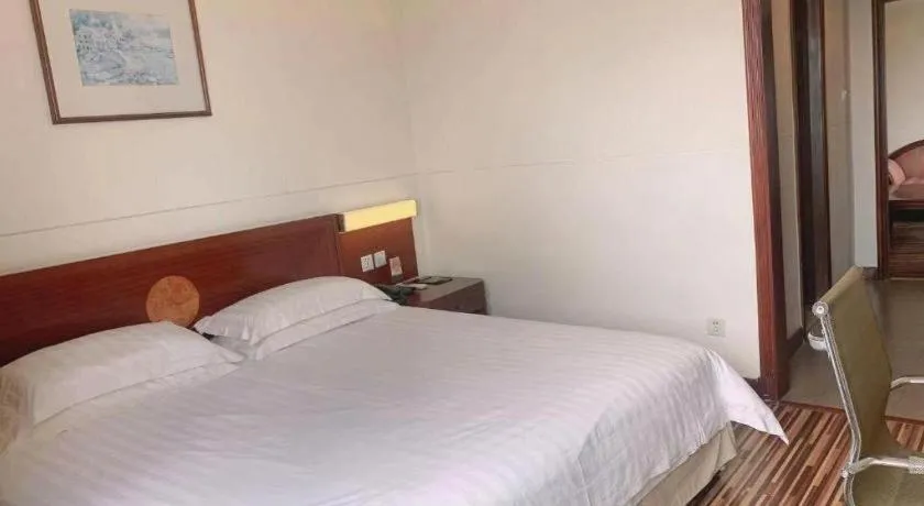 Bed in Jinjiang Inn Shanghai North Bund Yangpu Bridge Branch