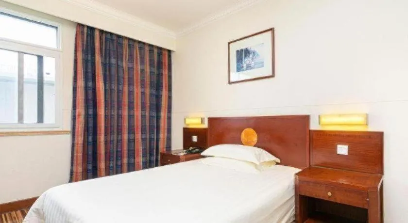 Bed in Jinjiang Inn Shanghai North Bund Yangpu Bridge Branch