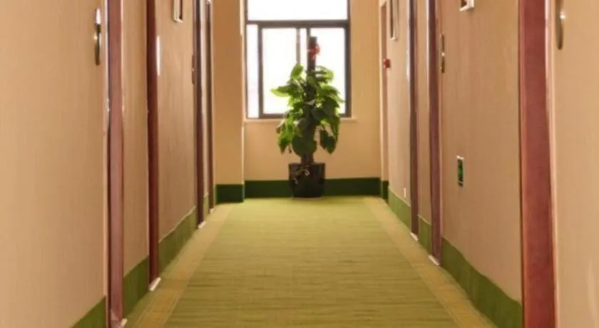 GreenTree Inn Jiangxi Shangrao Qianshan Ehu Avenue Express Hotel