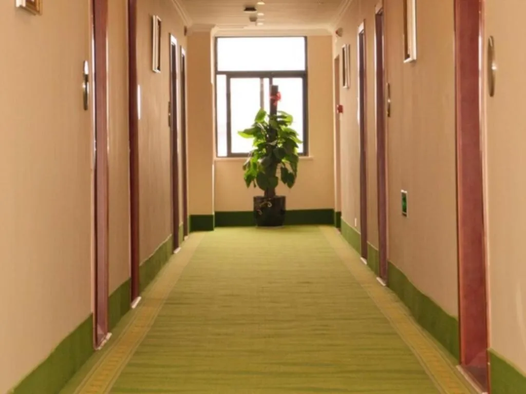 GreenTree Inn Jiangxi Shangrao Qianshan Ehu Avenue Express Hotel