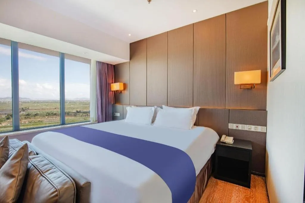 Bed in FOGER YACHT HOTEL