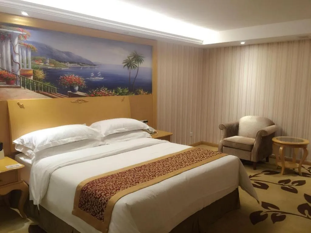 Bed in Vienna International Shanghai Nanxiang