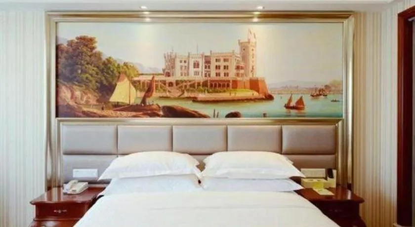 Bed in Vienna International Shanghai Nanxiang