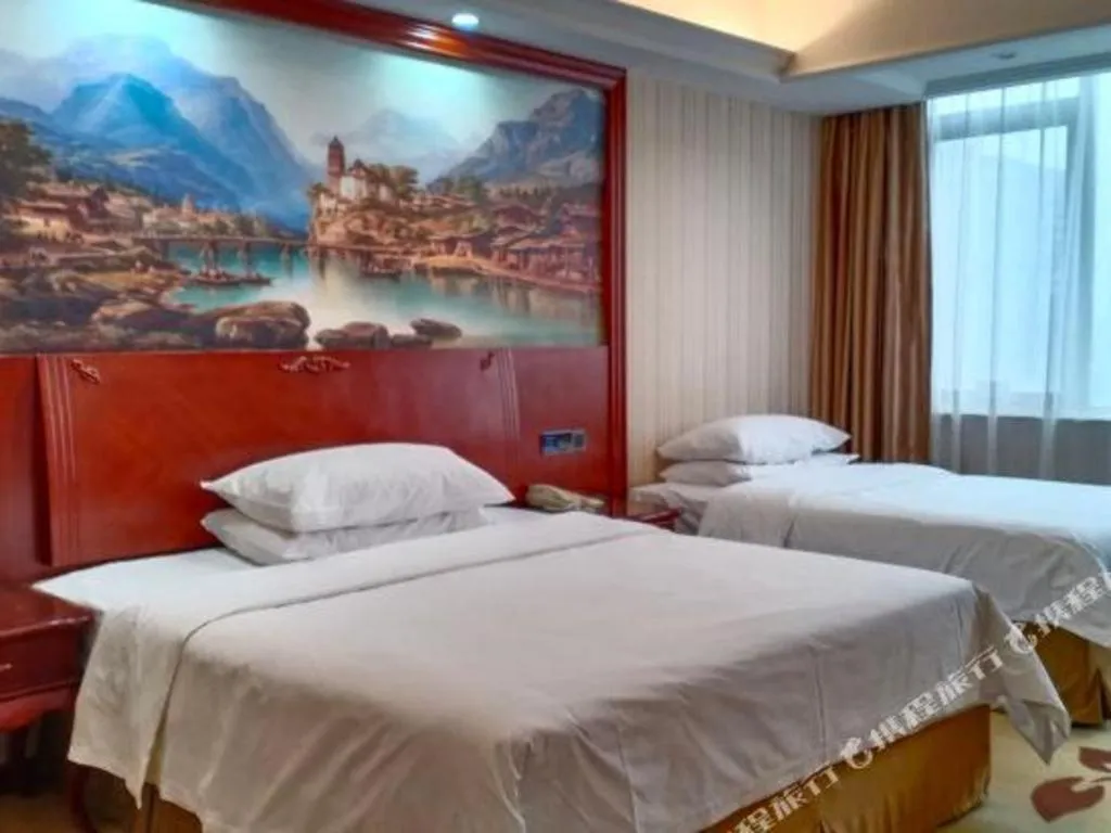 Bed in Vienna International Shanghai Nanxiang