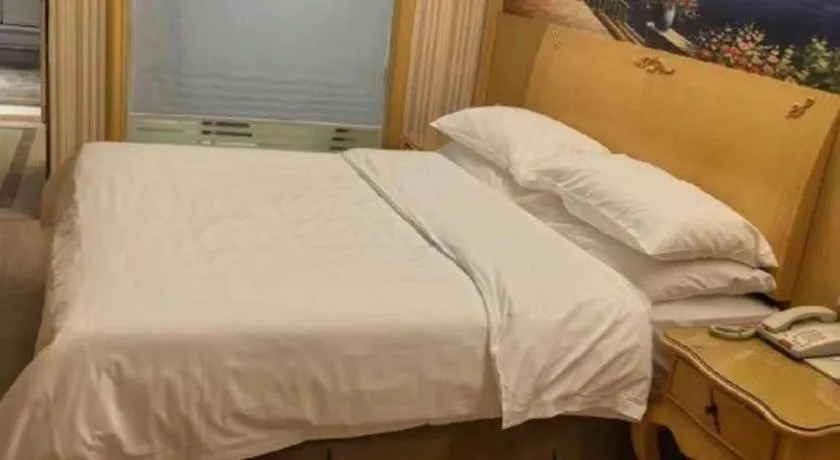 Bed in Vienna International Shanghai Nanxiang