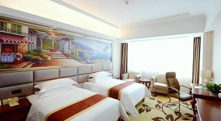 Bed in Vienna International Shanghai Nanxiang