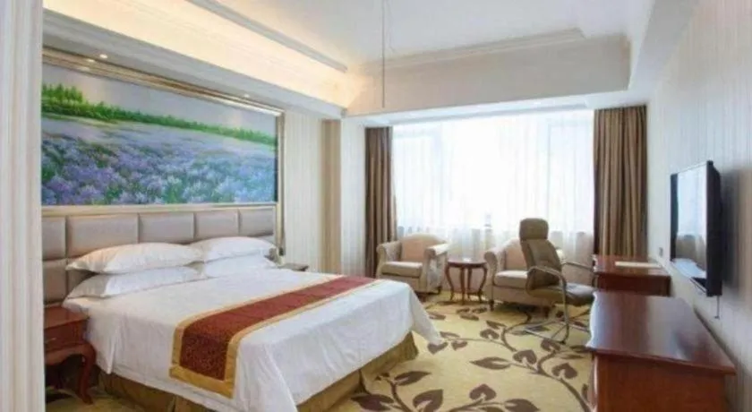 Bed in Vienna International Shanghai Nanxiang