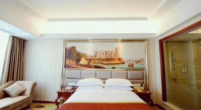 Bed in Vienna International Shanghai Nanxiang