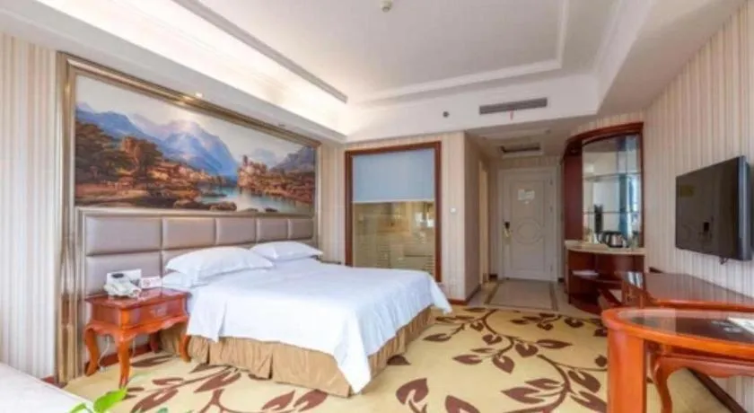 Bed in Vienna International Shanghai Nanxiang