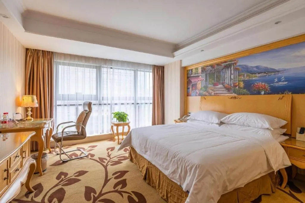 Bed in Vienna International Shanghai Nanxiang