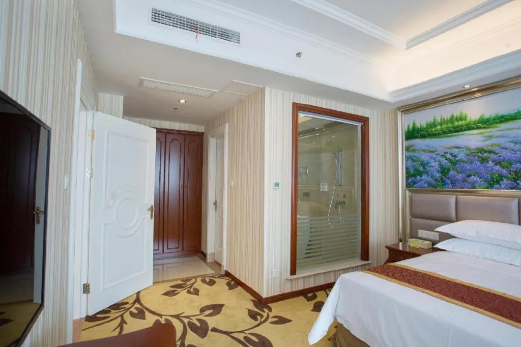 Bed in Vienna International Shanghai Nanxiang