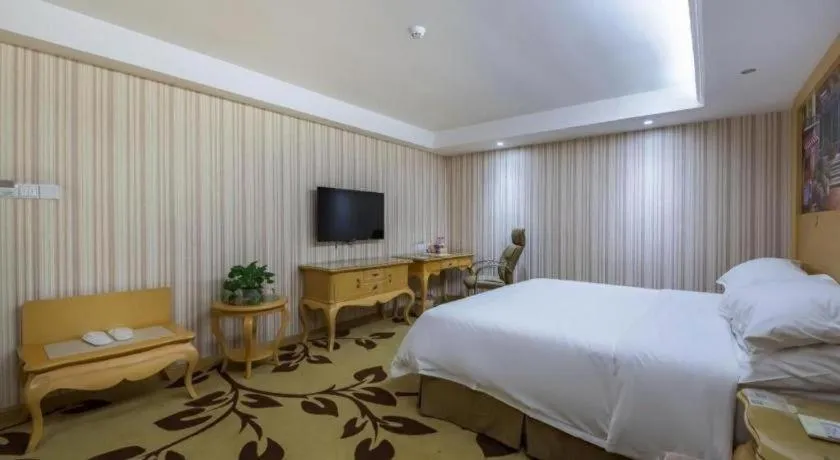 Bed in Vienna International Shanghai Nanxiang