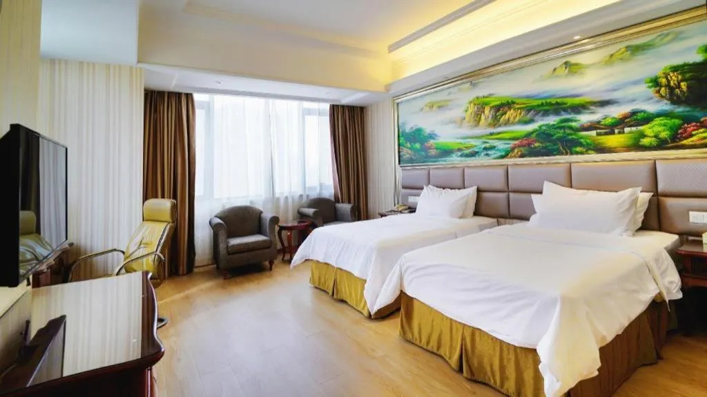 Bed in Vienna International Shanghai Nanxiang