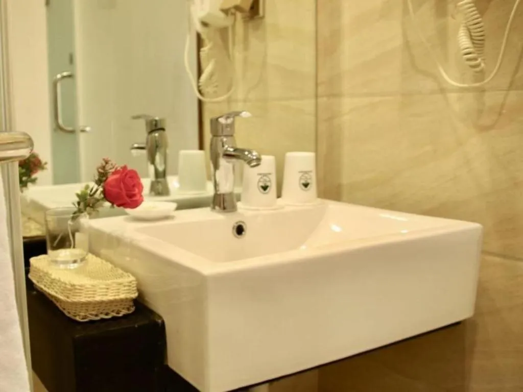 GreenTree Inn Zhejiang Ningbo South Railway Station Express Hotel