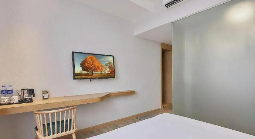 Bed in Insail Hotels Guangzhou Huangpu Dashadi Metro Station