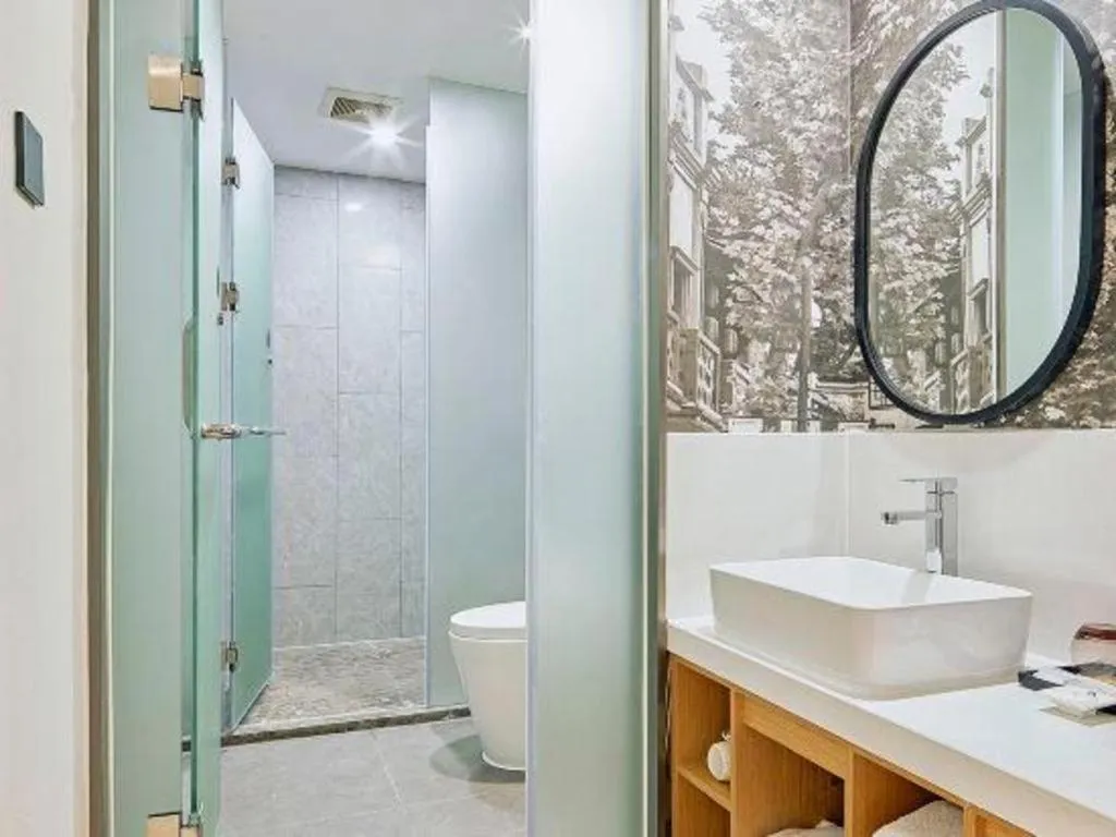 Insail Hotels Guangzhou Huangpu Dashadi Metro Station