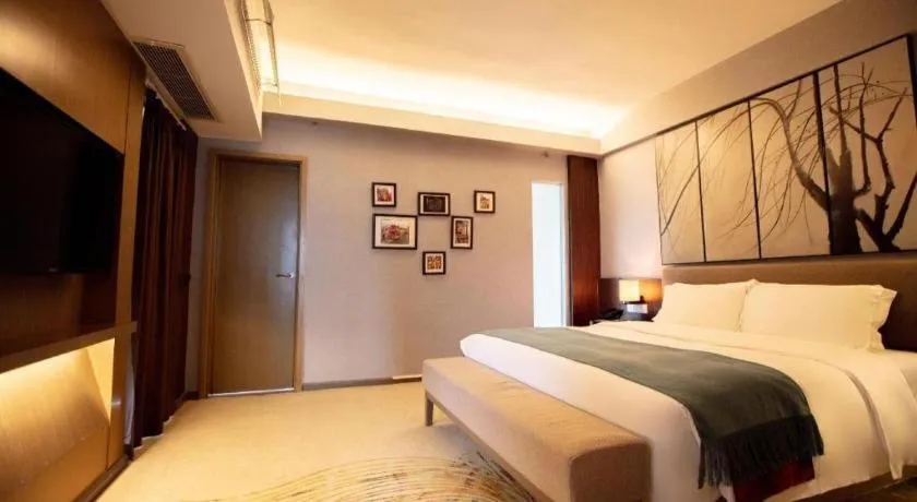 Bed in Chambery Hotel