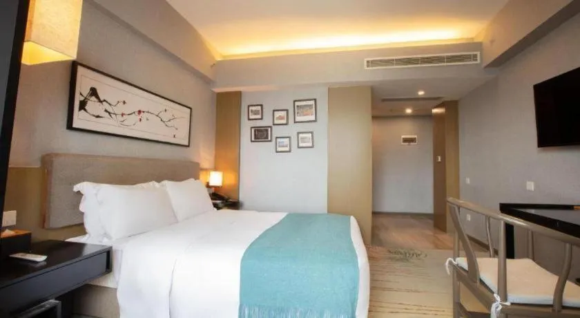 Bed in Chambery Hotel