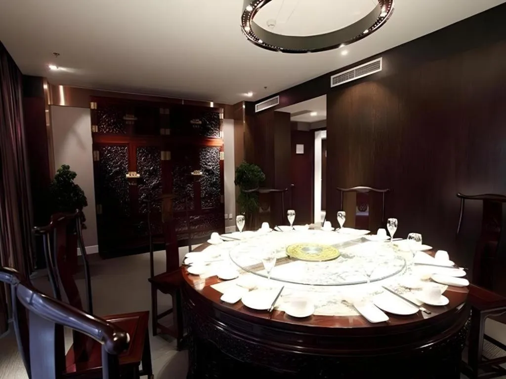 Tianjin Juchuan Lily Hotel