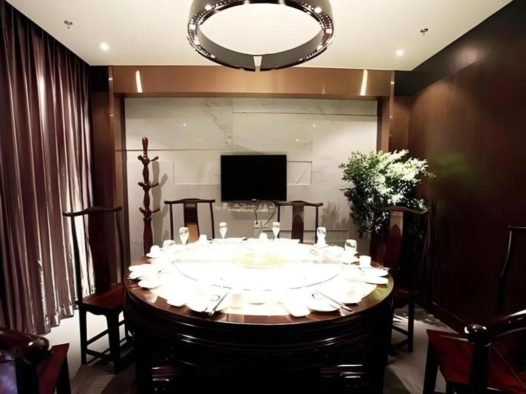 Tianjin Juchuan Lily Hotel