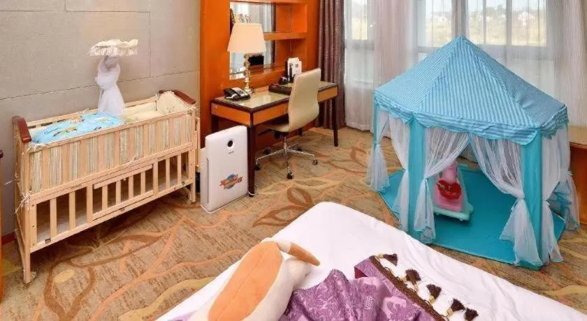 Bed in Mingdu Ziwei Garden Hotel