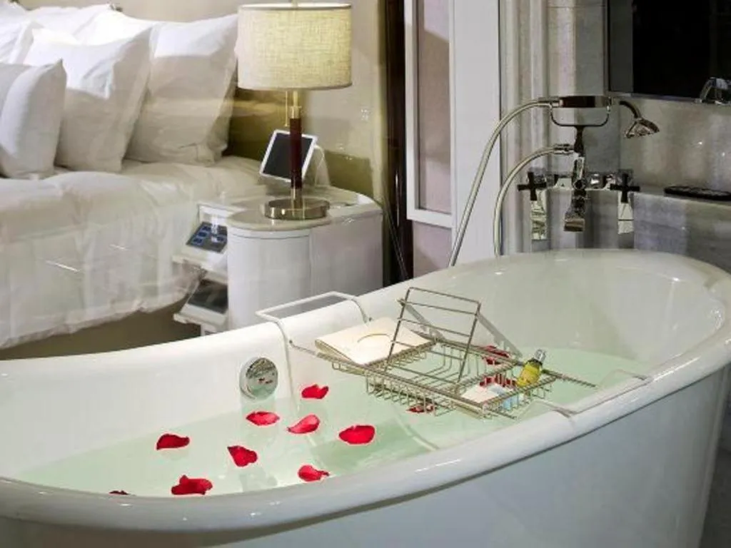 Bed in Grand Bay Hotel Beijing