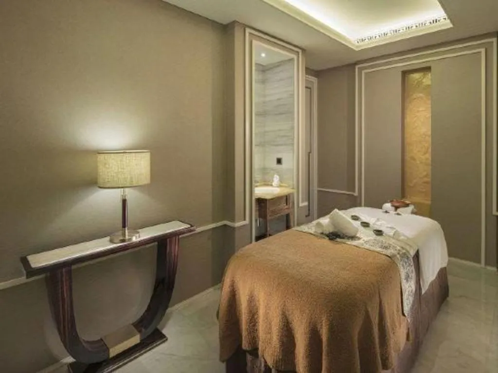 Bed in Grand Bay Hotel Beijing